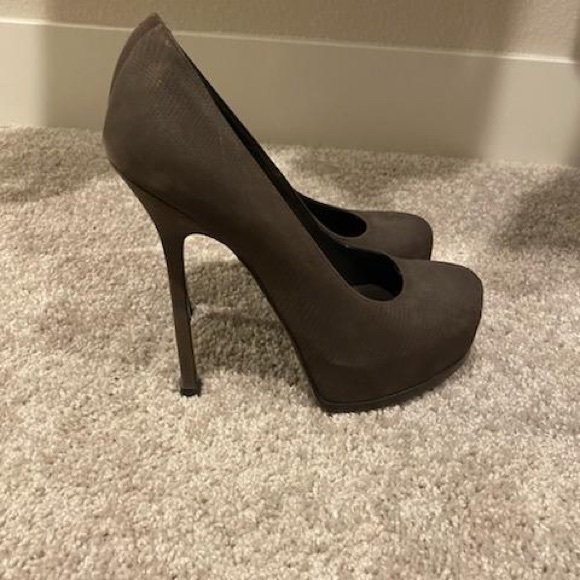 Authentic YSL Tribtoo Pumps Size 38 - Picture 2 of 8